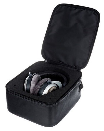 BEYERDYNAMIC DT 990 Edition 250 ohm pouhých 290 gramů